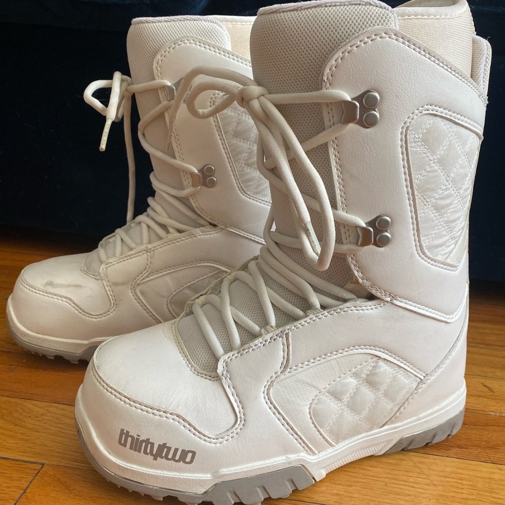 ThirtyTwo Women’s Exit Snowboard Boots (2016)